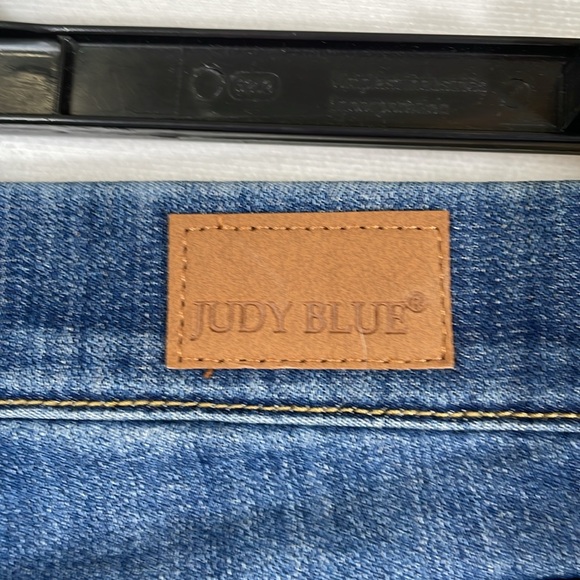 Judy Blue Pull-on Jeans Skinny Size 5 27 Destructed EUC - Picture 5 of 12